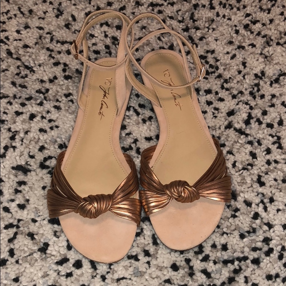 VC John Camuto by Vince Camuto flat sandals